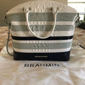 NWOT  NEVER USED  Brahmin Large Duxbury Satchel